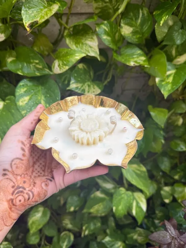 Urli_Scented_Candle_With_Reusable_Bowl