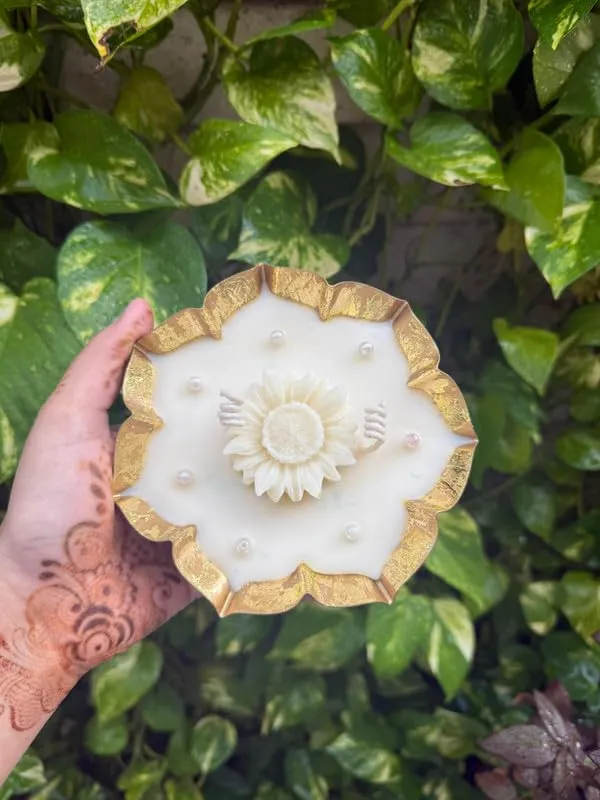 Urli_Scented_Candle_With_Reusable_Bowl