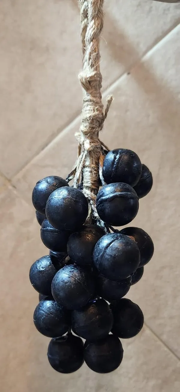 Charcoal_Grape_Bar_Soap