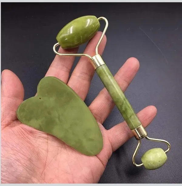 Jade_Roller_And_Gua_Sha_Facial_Massager_Set_Pack_Of_2