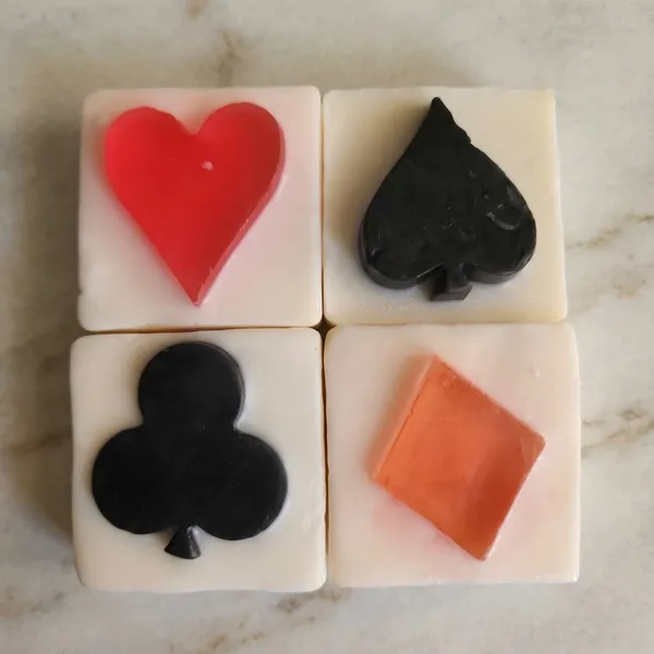 Playing_Cards_Suit_Soap_Set_Pack_Of_4