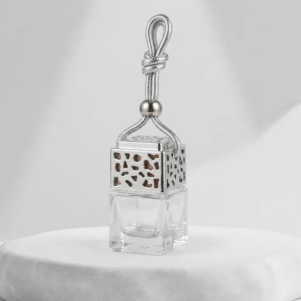 Car_Perfume_Diffuser_With_Glass_Bottle