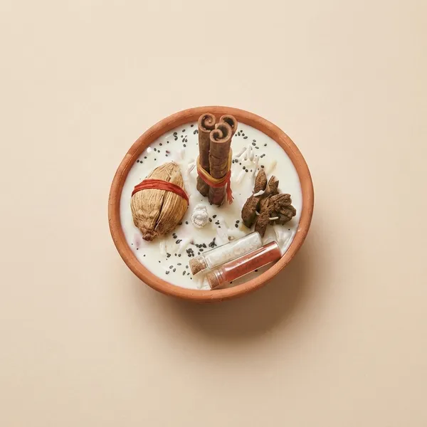 Camphor_Scented_Soy_Wax_Candle