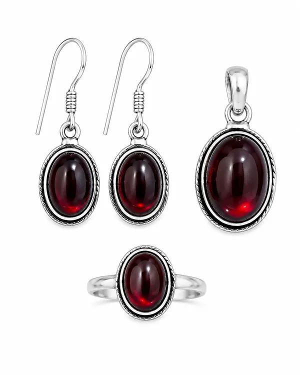 Oval_Red_Garnet_Earrings,_Pendant_&_Ring
