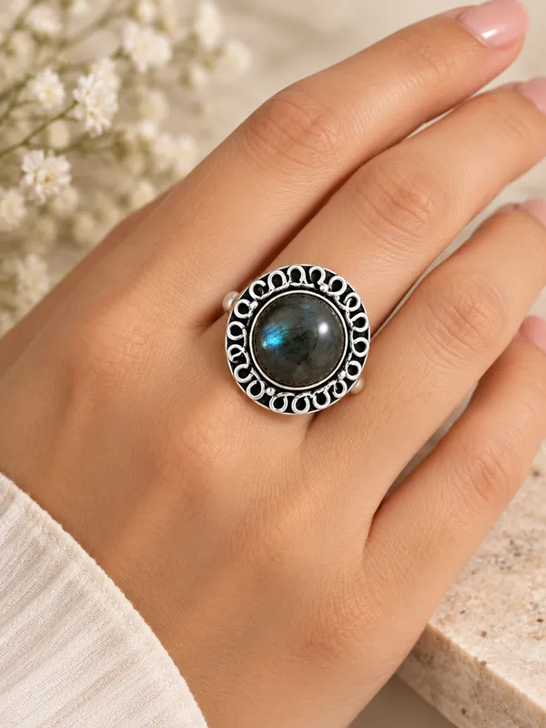 Labradorite_Statement_Ring