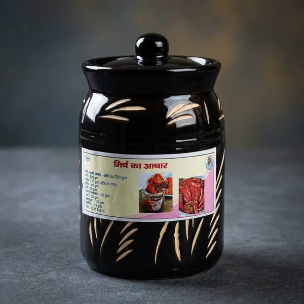 Mkgs_Traditional_Red_Chilli_Pickle_In_Ceramic_Jar