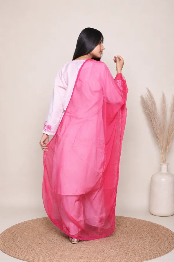 Pink_Mixed_Cotton_Embroidered_Kurta_Set_For_Women