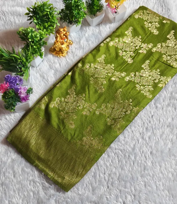 Crush_Georgette-_Jaal_pattern
