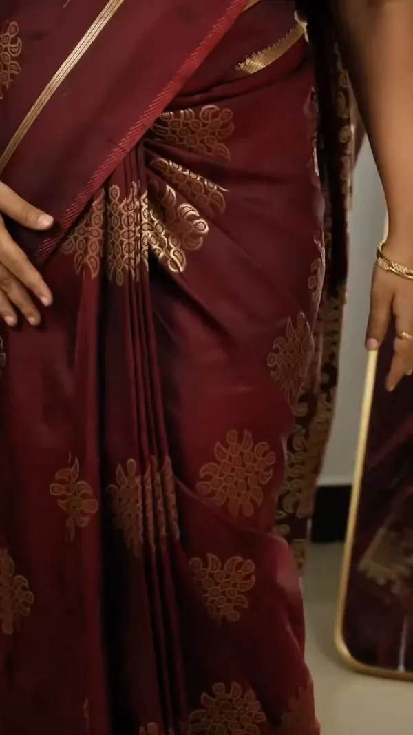 Kolam/Rangoli_Art_Silk_Sarees