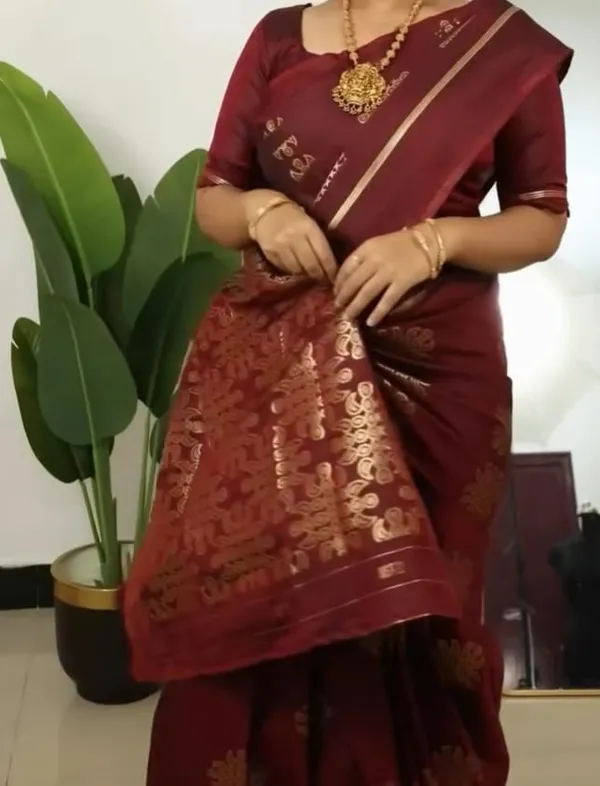 Kolam/Rangoli_Art_Silk_Sarees