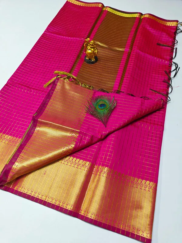 Bandhini-_Contrast_piping