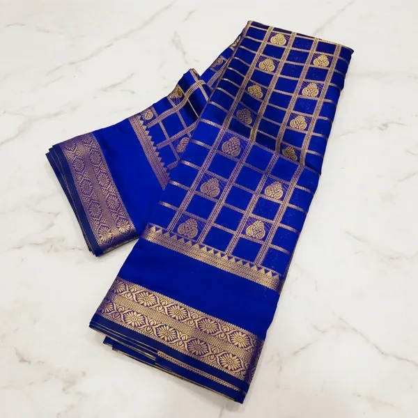 Khadi_cotton-_Golden_zari_pallu