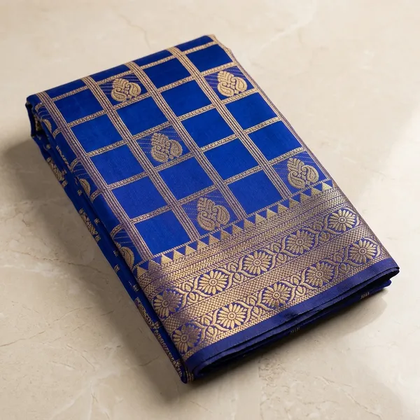 Khadi_cotton-_Golden_zari_pallu