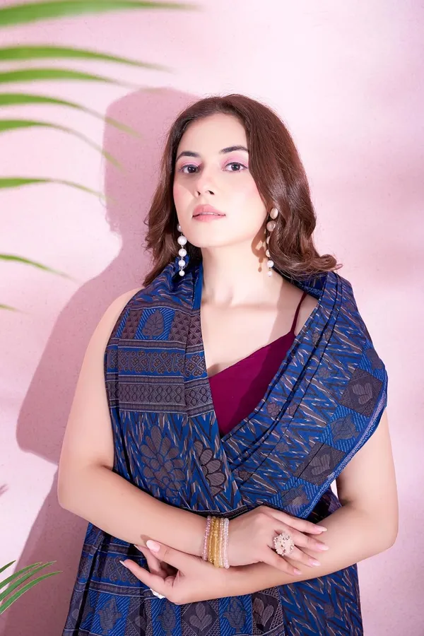 Tamaira_Fashion_Women_S_Geometric_Printed_Pure_Soft_Cotton_Mulmul_Saree_Without_Blouse_Piece_11743_Parent