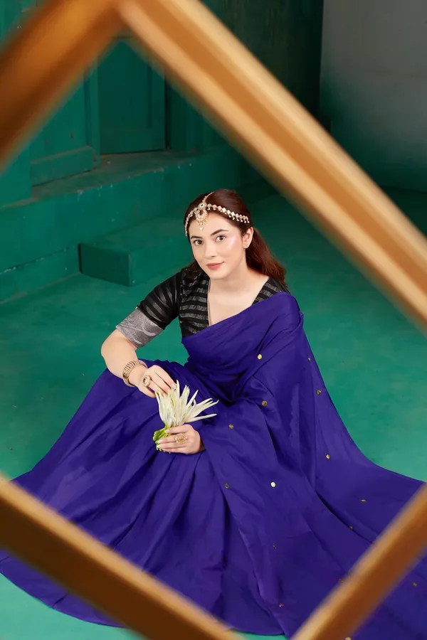 Tamaira_Fashion_Women_S_Embellished_Sequinned_Pure_Cotton_Saree_Solidsequinparent