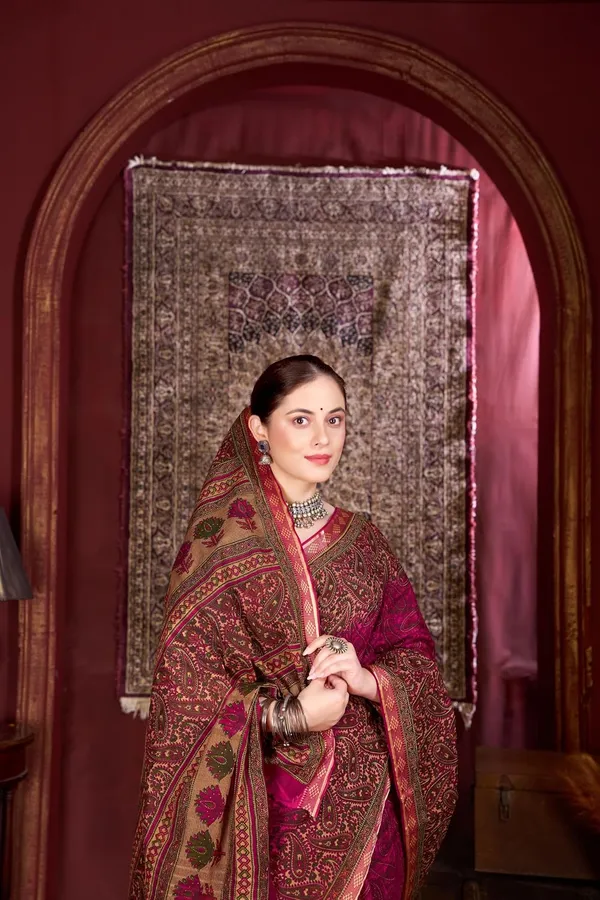 Tamaira_Fashion_Women_S_Kalamkari_Printed_Pure_Soft_Cotton_Maroon_Resham_Border_Saree_Without_Blouse_Piece_11593_Parent