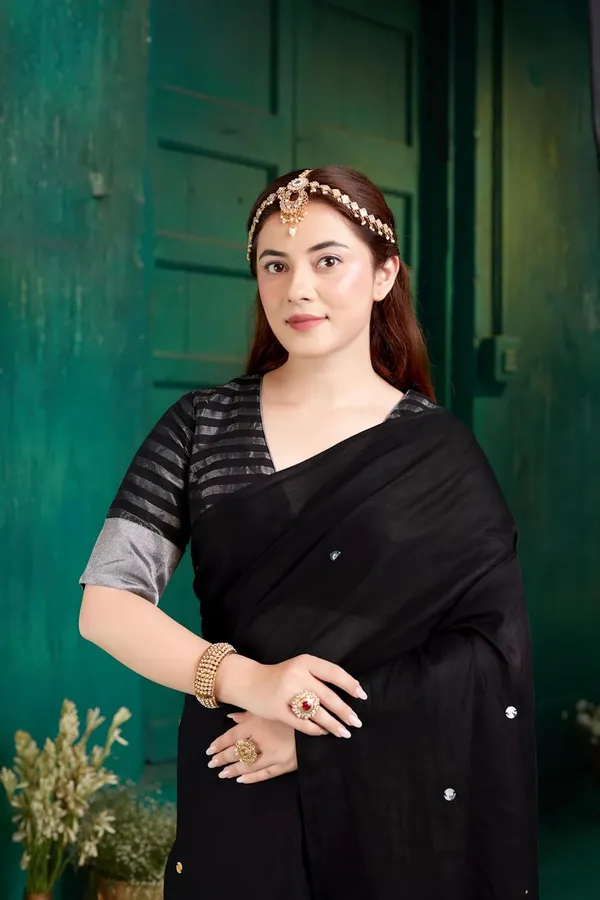 Tamaira_Fashion_Women_S_Embellished_Sequinned_Pure_Cotton_Saree_Solidsequinparent