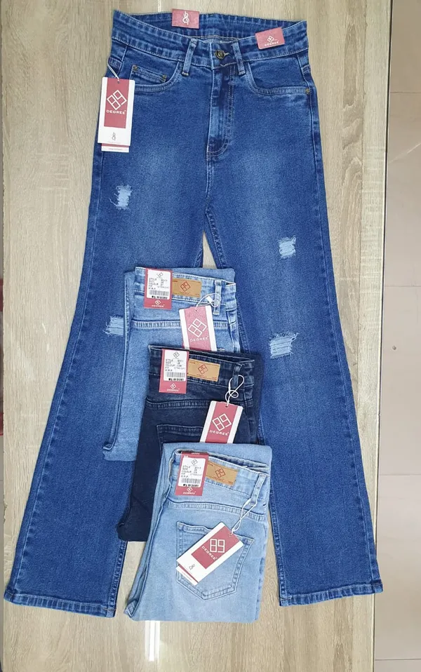 Blue_Denim_Distressed_Jeans_For_Women