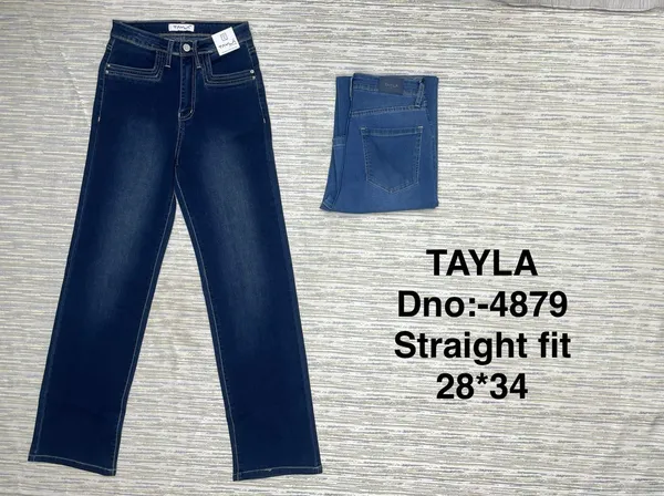 Dark_Blue_Straight_Fit_Denim_Jeans_For_Women