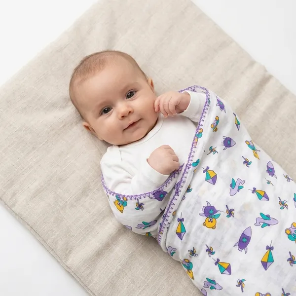 White_Cotton_Swaddle_For_Kids