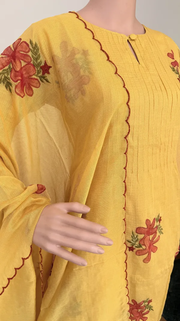Yellow_Hand_Painting_And_Embroidered_Suit_Set