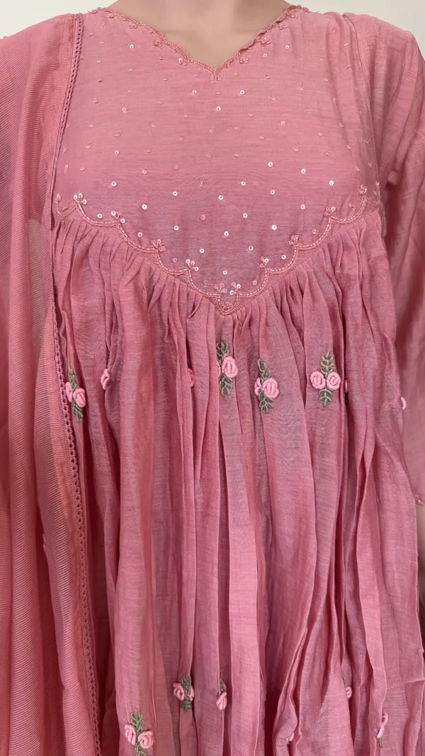 Pink_Mini_Flower_Embroidered_Mul_Chanderi_Suit_Set
