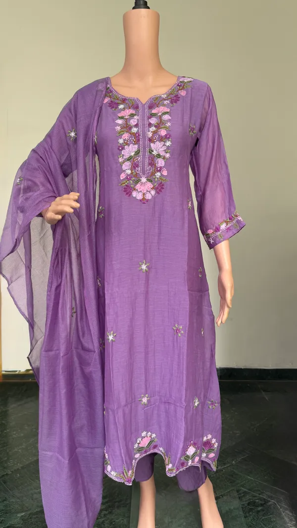 Lavender_Mul_Chanderi_Suitset_with_Embroidery_work