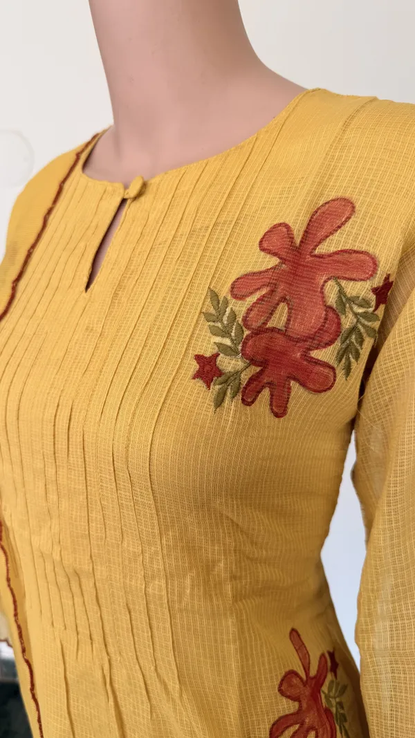 Yellow_Hand_Painting_And_Embroidered_Suit_Set