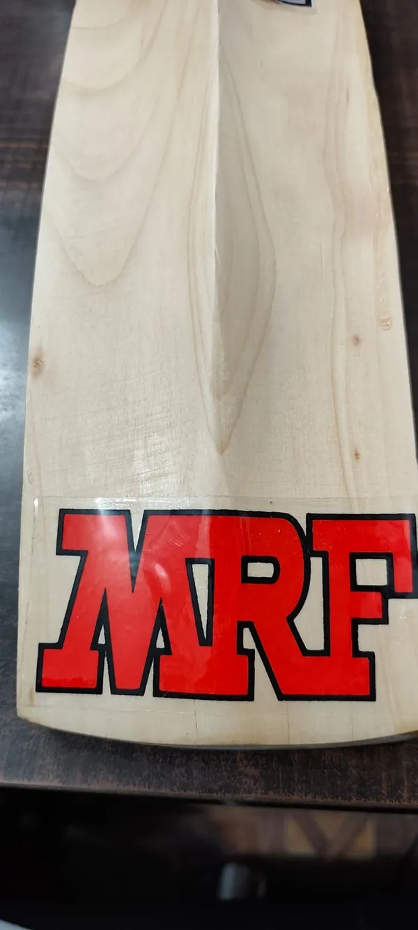 Multicolor_English_Willow_Premium_Cricket_Bat