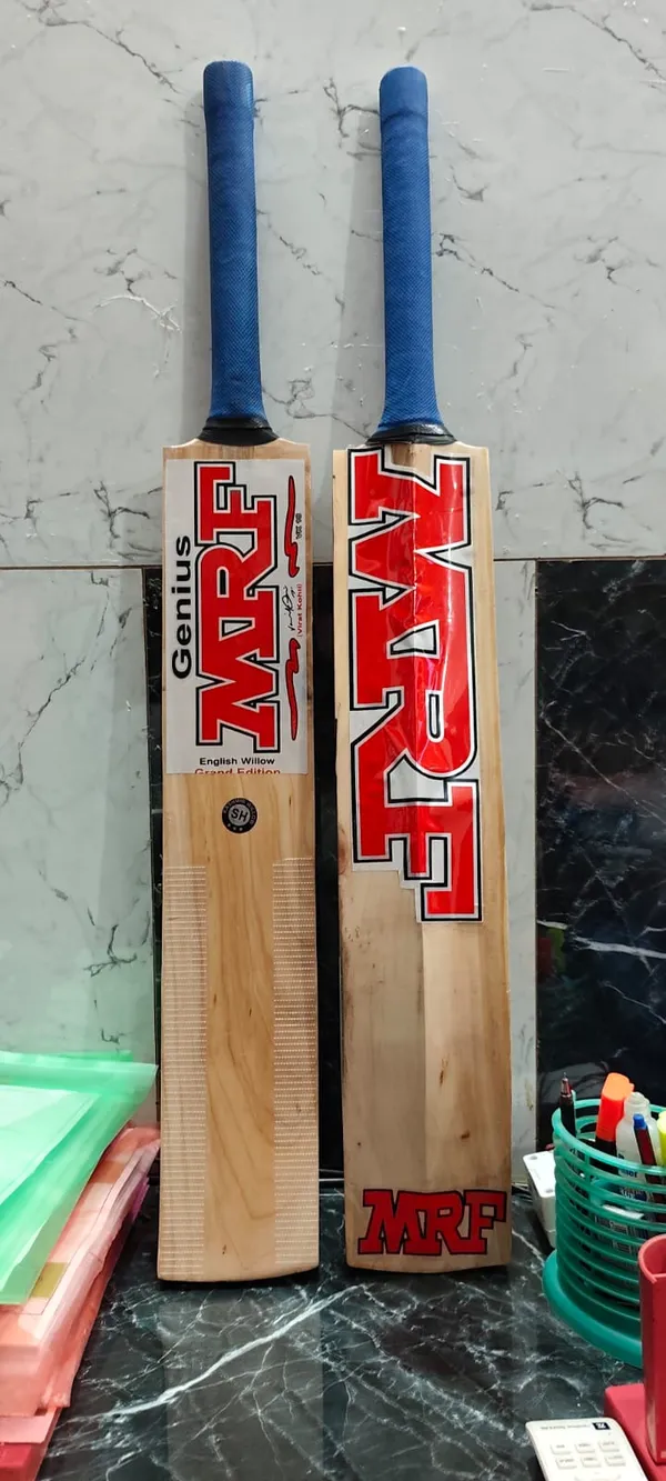 Multicolor_English_Willow_Premium_Cricket_Bat
