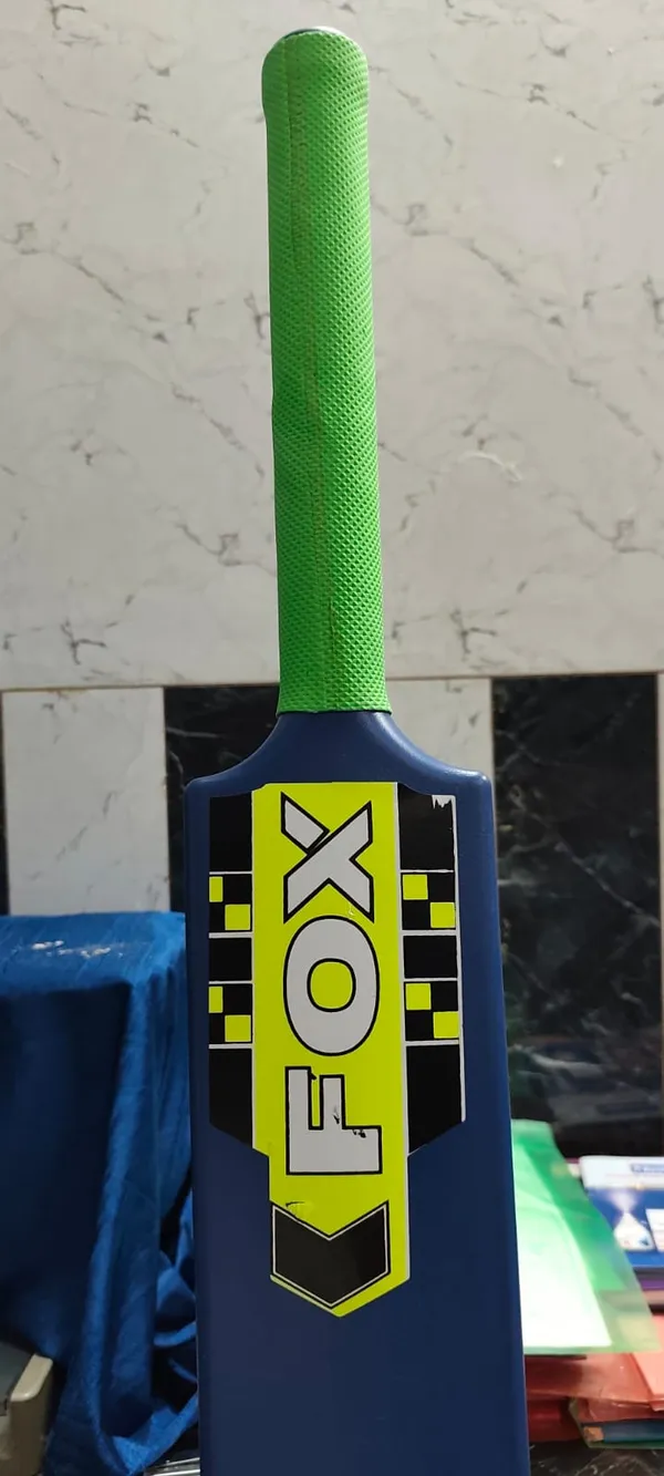 Blue_Plastic_Premium_Cricket_Bat_For_Kids_And_Casual_Play
