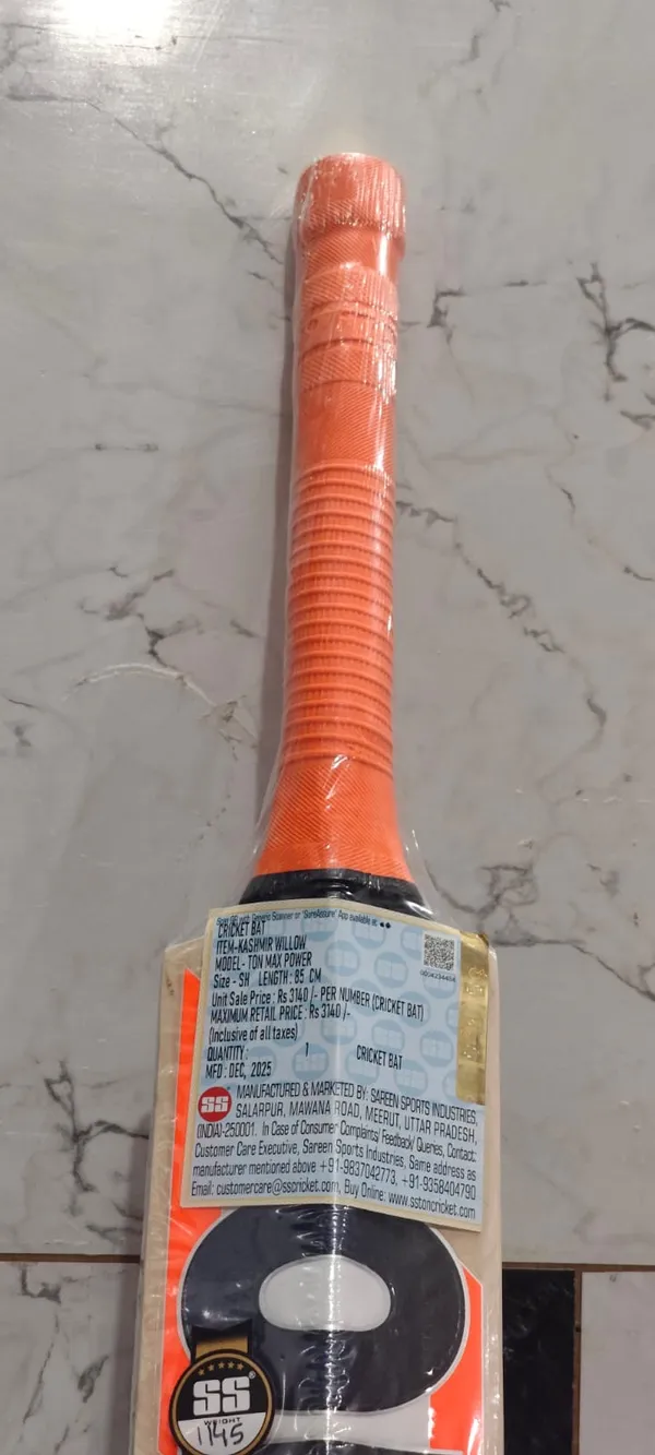 Multicolor_Willow_Wood_Premium_Cricket_Bat
