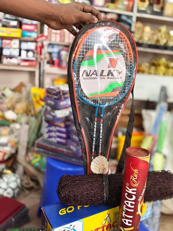 Multicolor_Steel_And_Aluminum_Premium_Badminton_Set