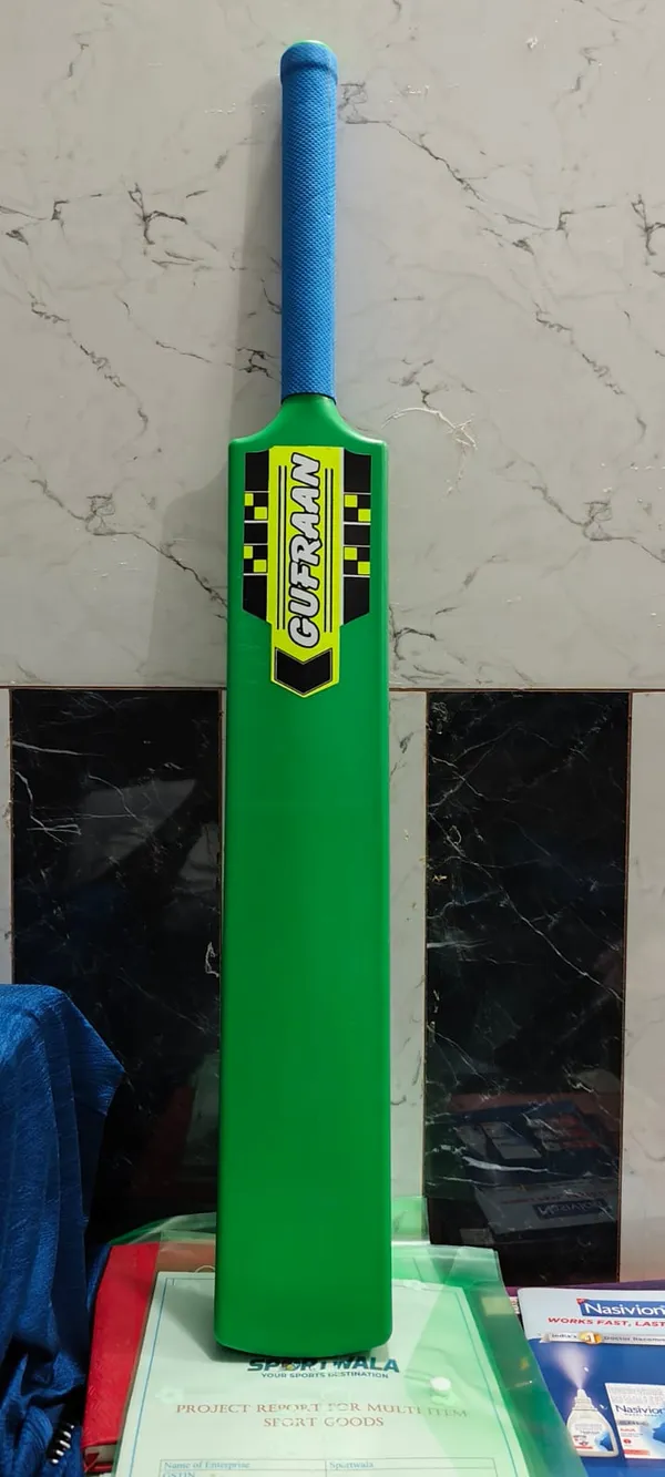 Multicolor_Poplar_And_Willow_Plastic_Premium_Cricket_Bat