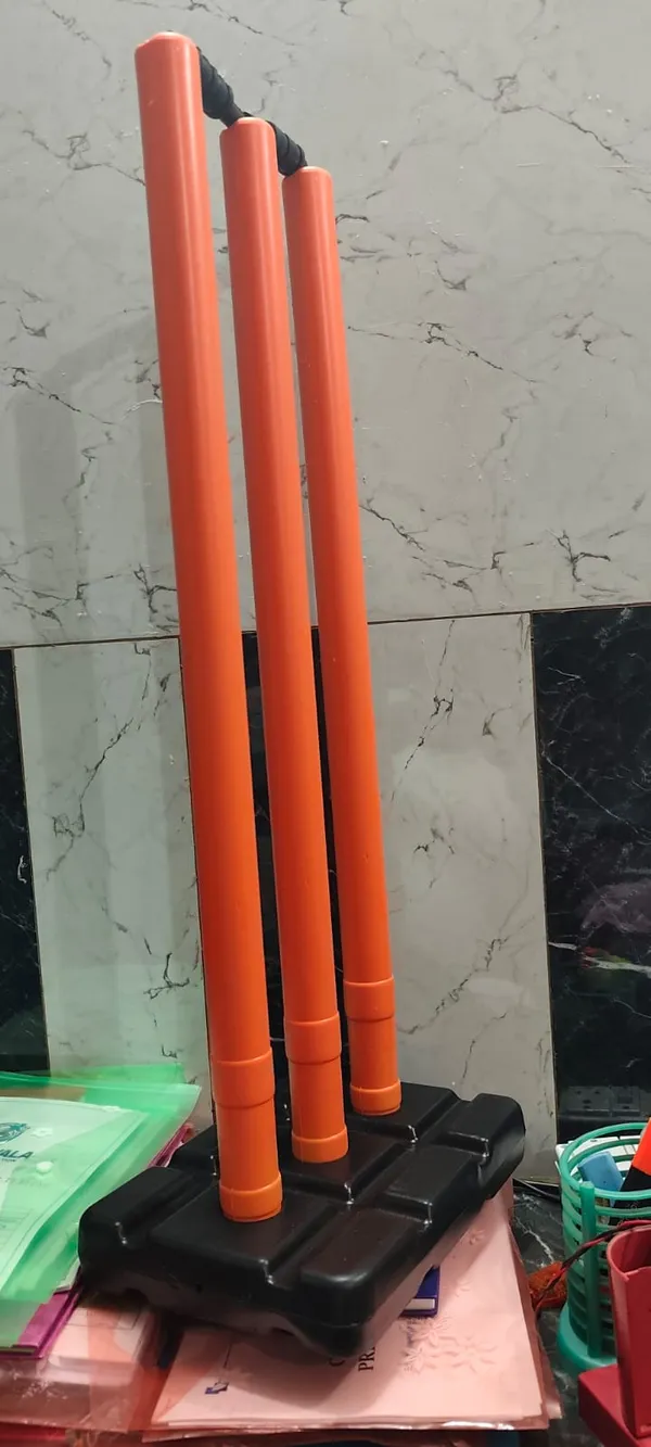 Orange_Plastic_And_Pvc_Premium_Cricket_Stump_Set