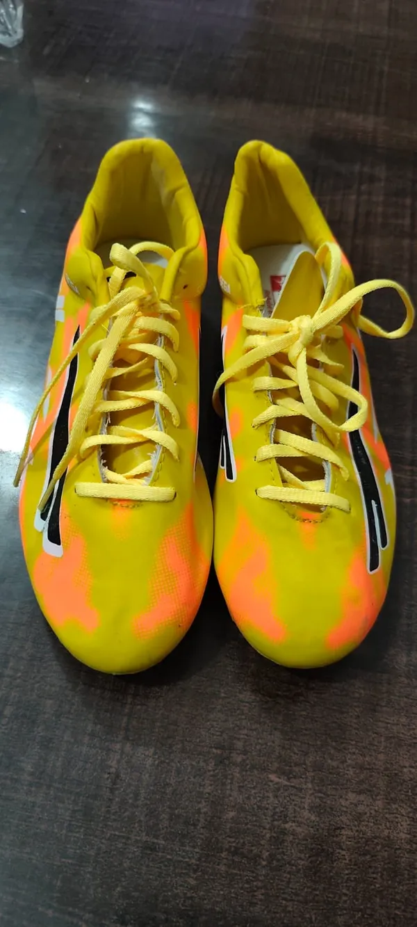 Bright_Yellow_Synthetic_And_Pu_Premium_Football_Boots_For_Men