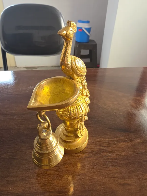 Brass_Traditional_Peacock_Oil_Lamp_Diya