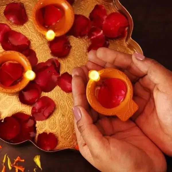 Water_Sensor_LED_Light_Diya_(Pack_of_6_Diyas)