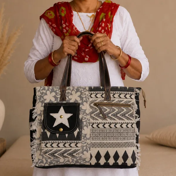 Grey_Black_Box_Tote_Bag
