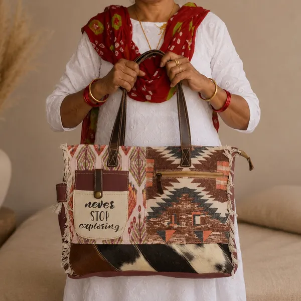Explore_Box_Tote_Bag