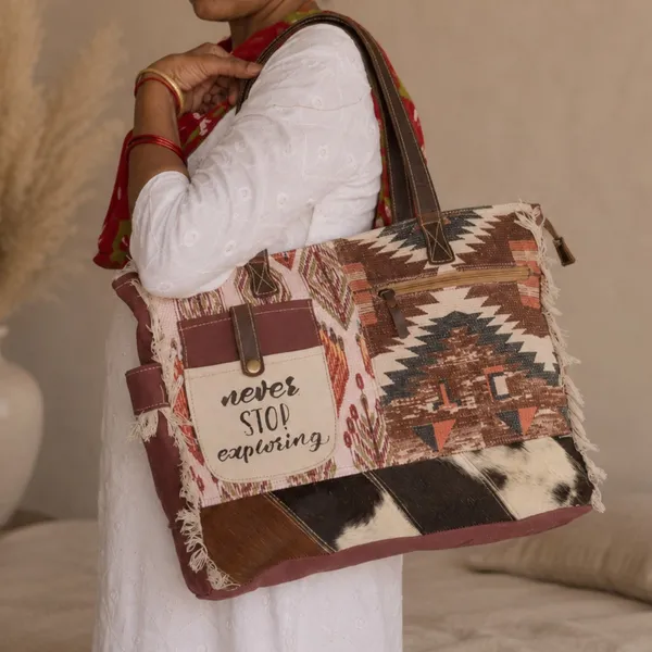 Explore_Box_Tote_Bag