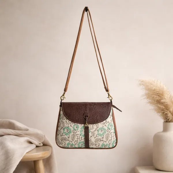 Tadio_Crossbody_Bag
