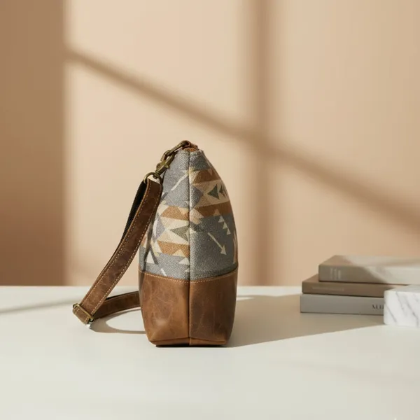 Bizzy_Crossbody_Bag
