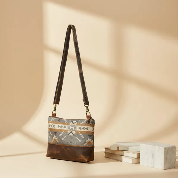 Bizzy_Crossbody_Bag