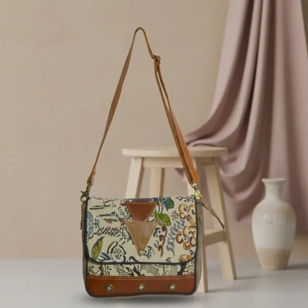 Hasal_Crossbody