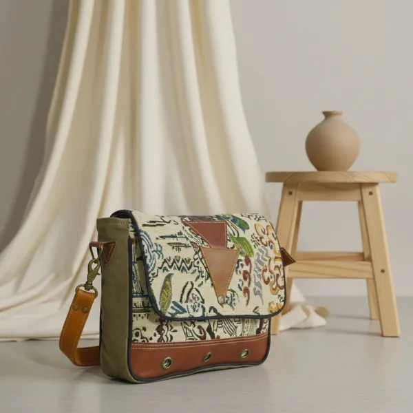Hasal_Crossbody