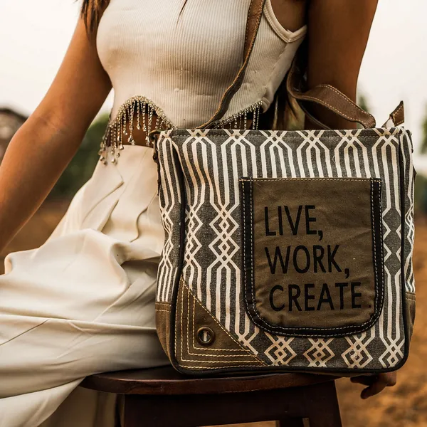 Create_Crossbody