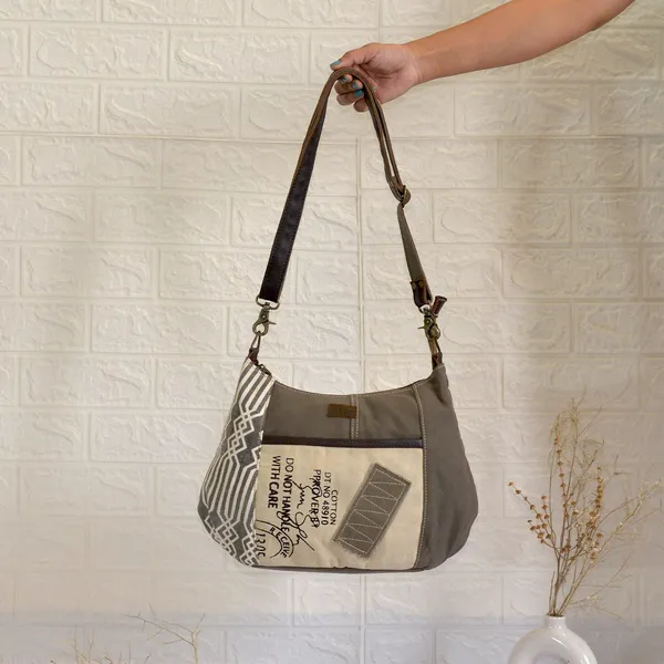 Palet_Crossbody