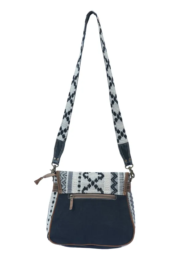 Zwede_Shoulder_Bag