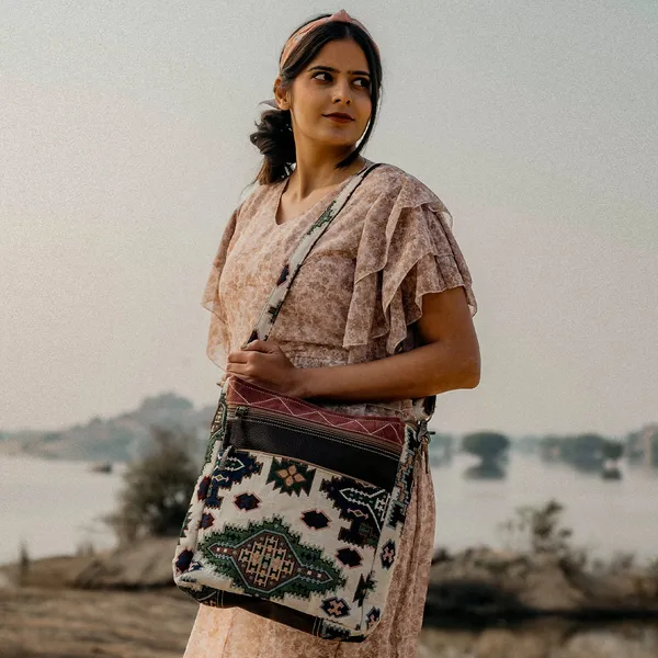 Polk_Shoulder_Bag